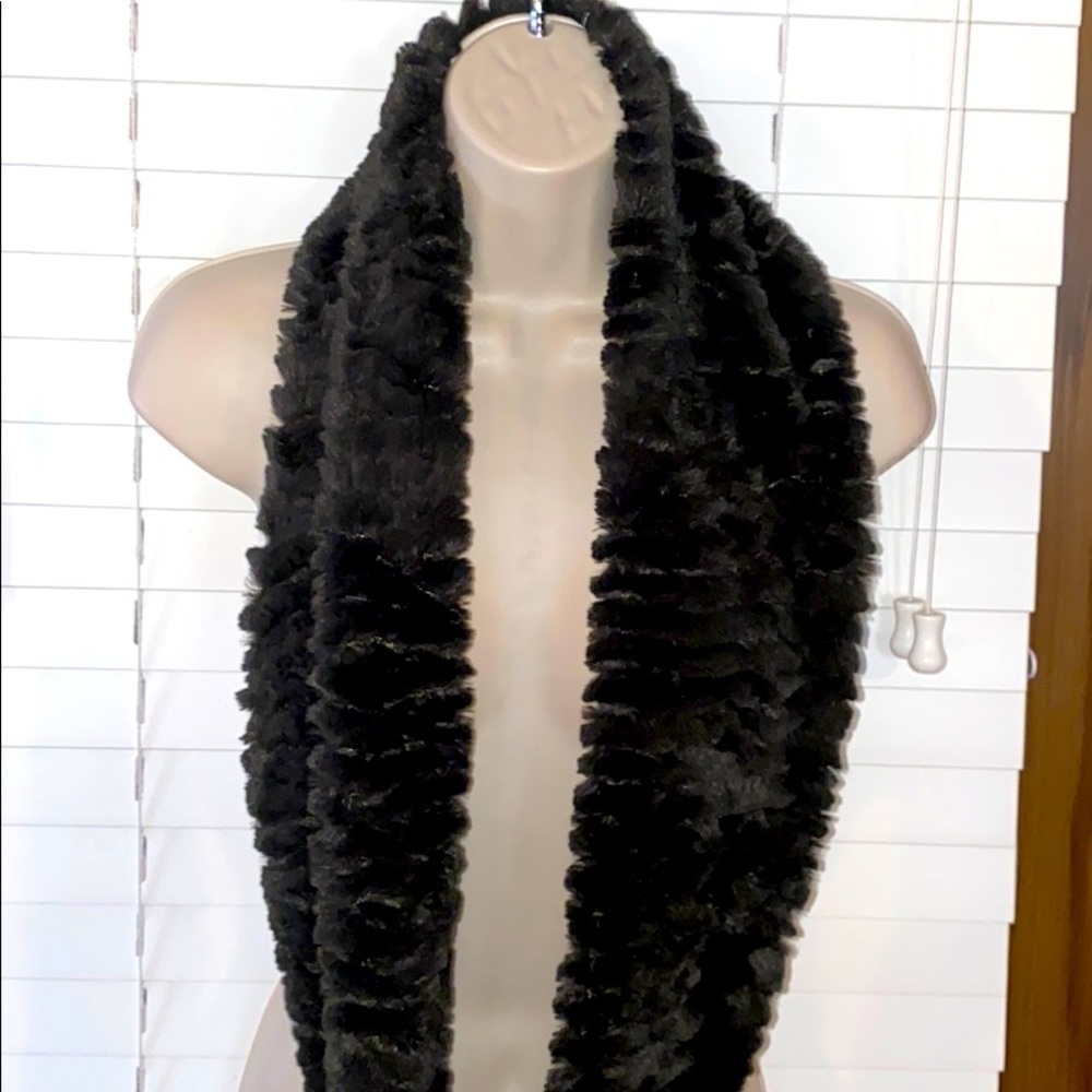 Adrienne Landau Scarf